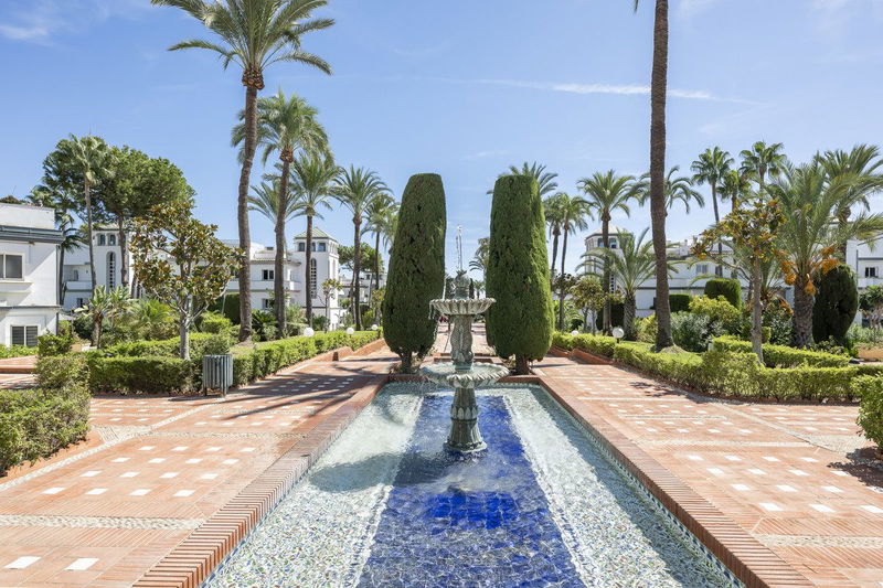 Ground Floor Apartment in Estepona, Costa del Sol – 3 beds – 849000 €