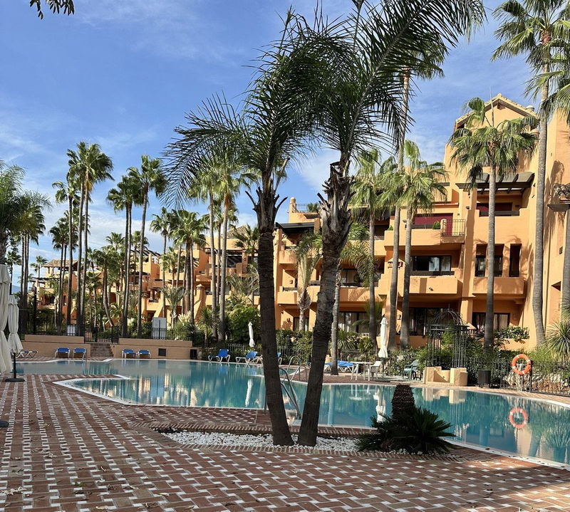Middle Floor Apartment in Torremolinos, Costa del Sol – 2 beds – 795000 €