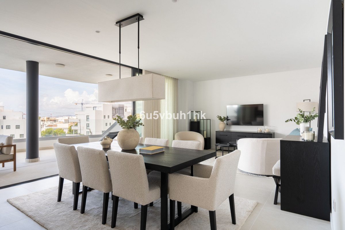 Middle Floor Apartment in Fuengirola, Costa del Sol – 3 beds – 795000 € - photo 12 of 35