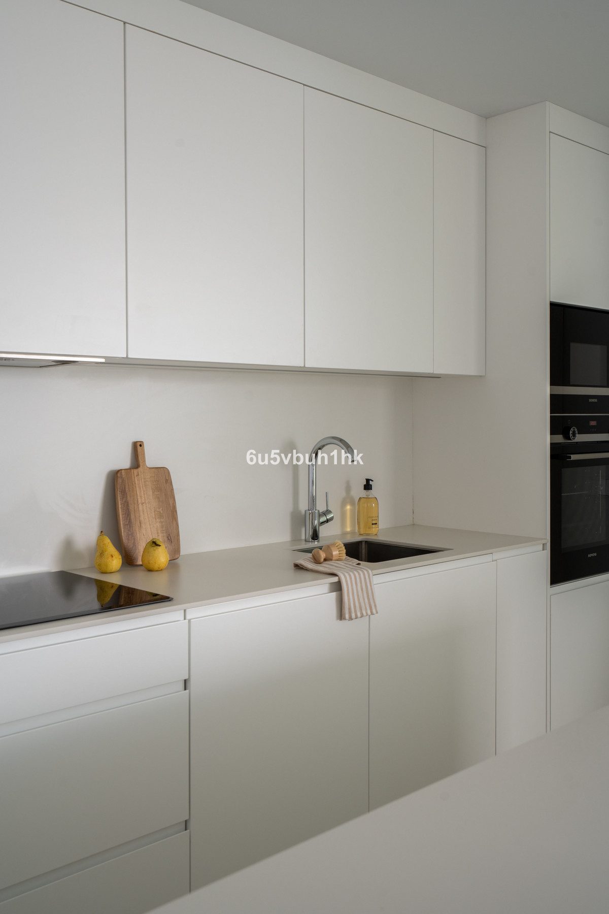 Middle Floor Apartment in Fuengirola, Costa del Sol – 3 beds – 795000 € - photo 22 of 35