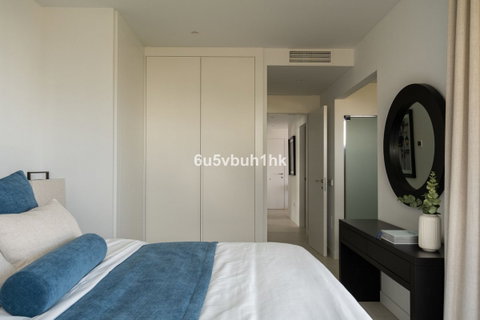 Middle Floor Apartment in Fuengirola, Costa del Sol – 3 beds – 795000 € - photo 25 of 35