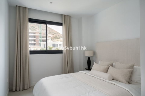 Middle Floor Apartment in Fuengirola, Costa del Sol – 3 beds – 795000 € - photo 29 of 35