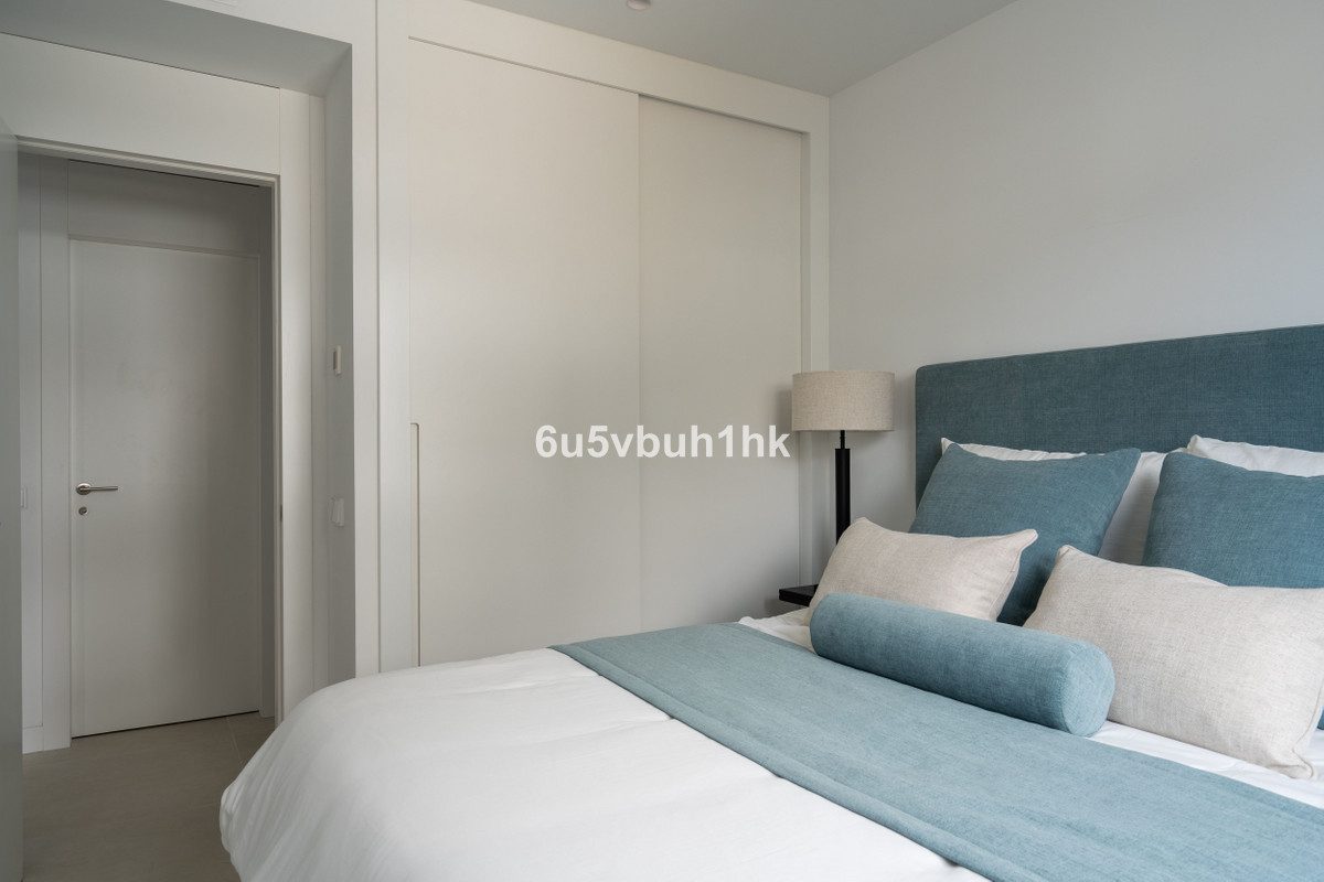 Middle Floor Apartment in Fuengirola, Costa del Sol – 3 beds – 795000 € - photo 33 of 35