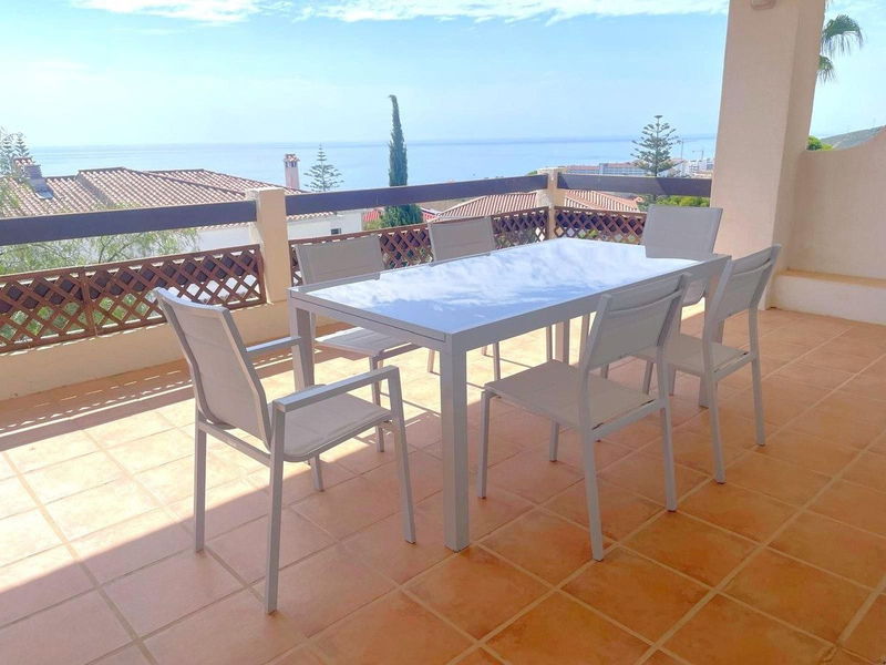 Top Floor Apartment in Manilva, Costa del Sol – 2 beds – 286000 €