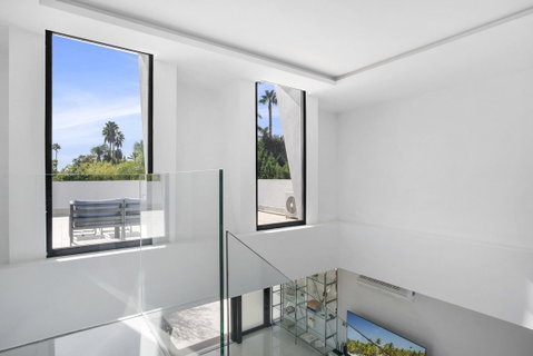 Detached Villa in Marbella, Costa del Sol – 5 beds – 3500000 € - photo 20 of 39