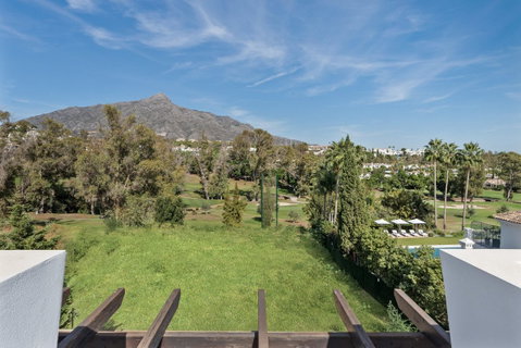 Detached Villa in Marbella, Costa del Sol – 5 beds – 3500000 € - photo 22 of 39