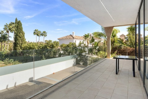 Detached Villa in Marbella, Costa del Sol – 5 beds – 3500000 € - photo 35 of 39