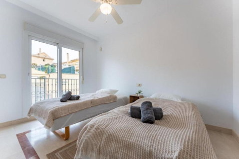 Semi-Detached House in Mijas, Costa del Sol – 4 beds – 579000 € - photo 7 of 41