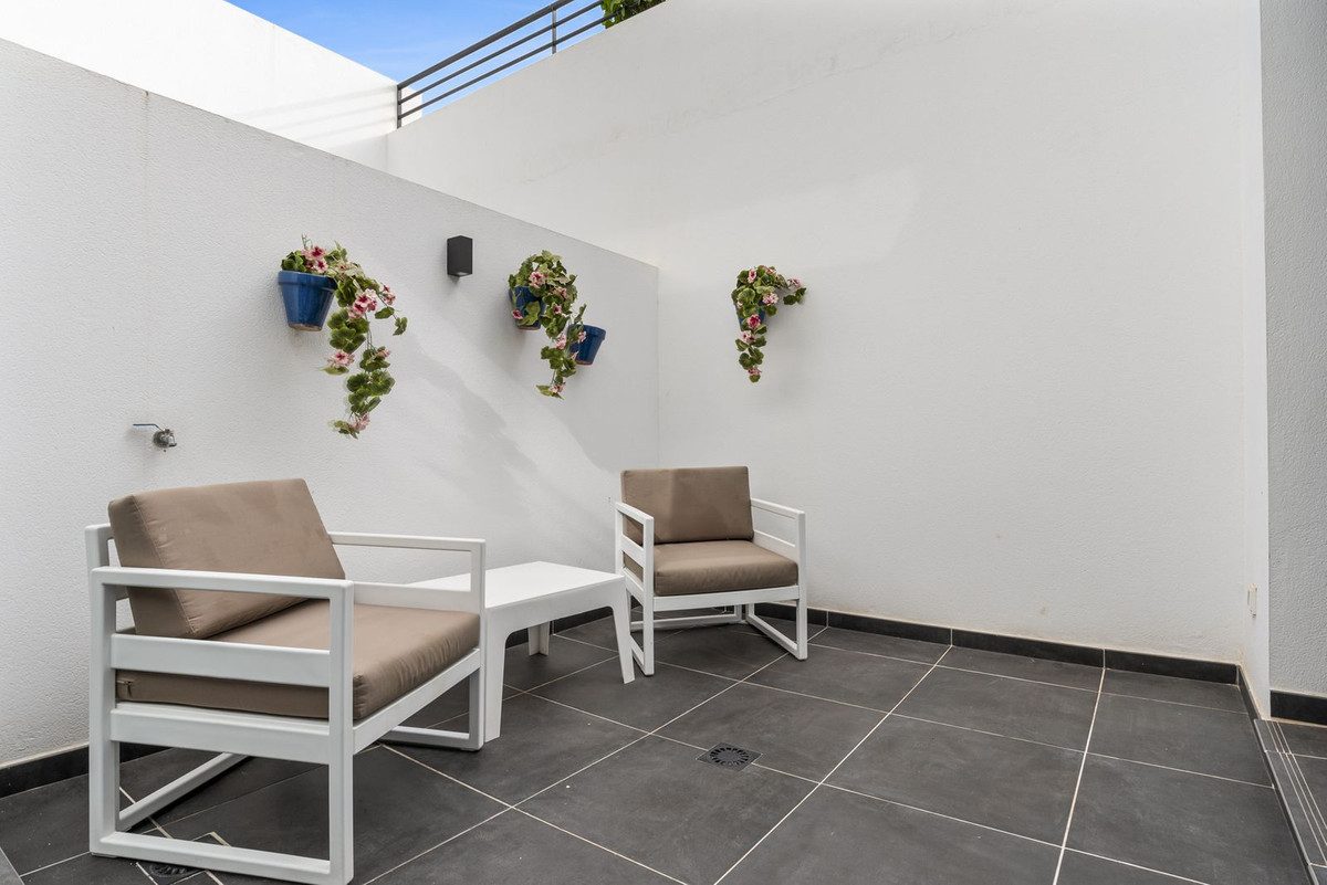Ground Floor Apartment in Mijas, Costa del Sol – 2 beds – 399000 € - photo 18 of 34
