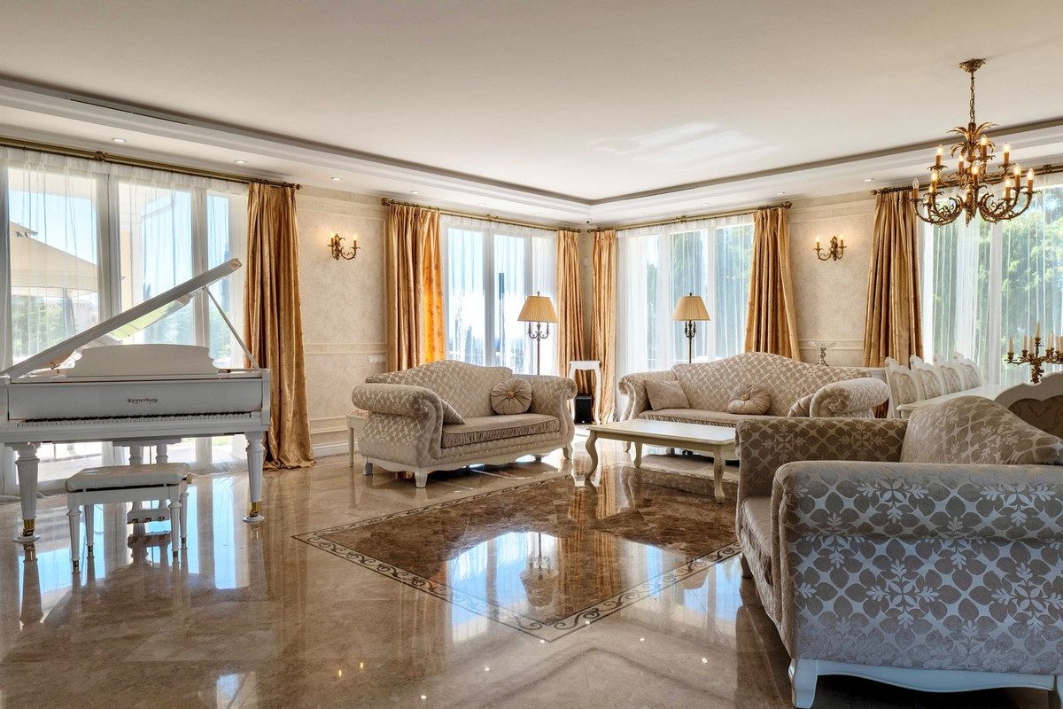Detached Villa in Marbella, Costa del Sol – 4 beds – 3990000 € - photo 3 of 54