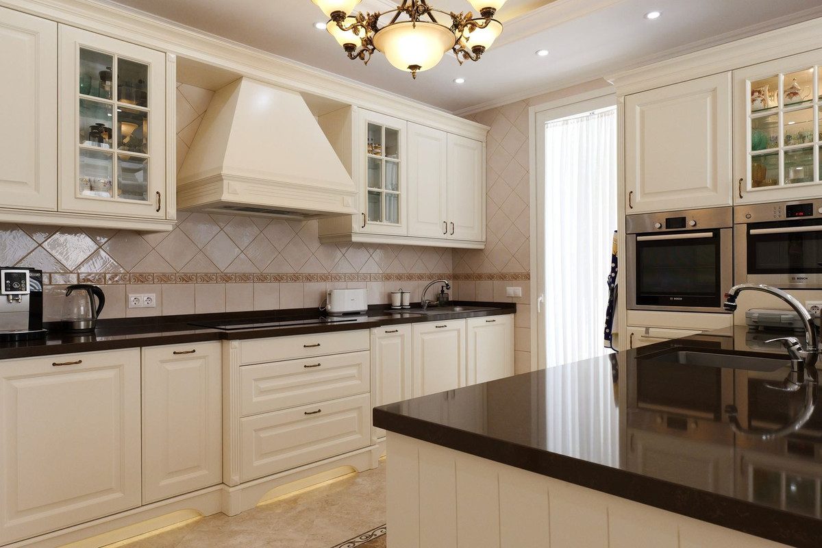Detached Villa in Marbella, Costa del Sol – 4 beds – 3990000 € - photo 6 of 54
