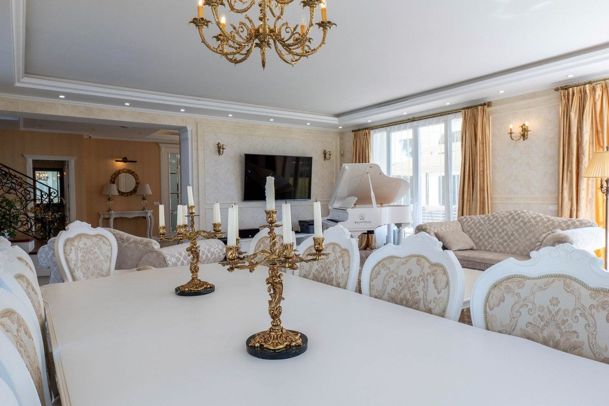 Detached Villa in Marbella, Costa del Sol – 4 beds – 3990000 € - photo 10 of 54