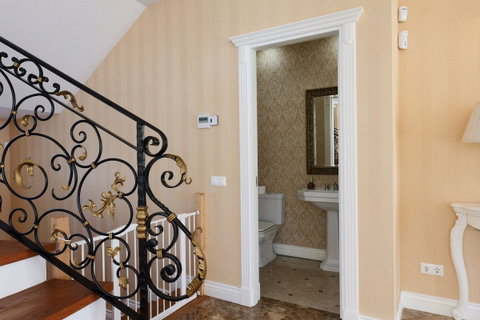 Detached Villa in Marbella, Costa del Sol – 4 beds – 3990000 € - photo 16 of 54
