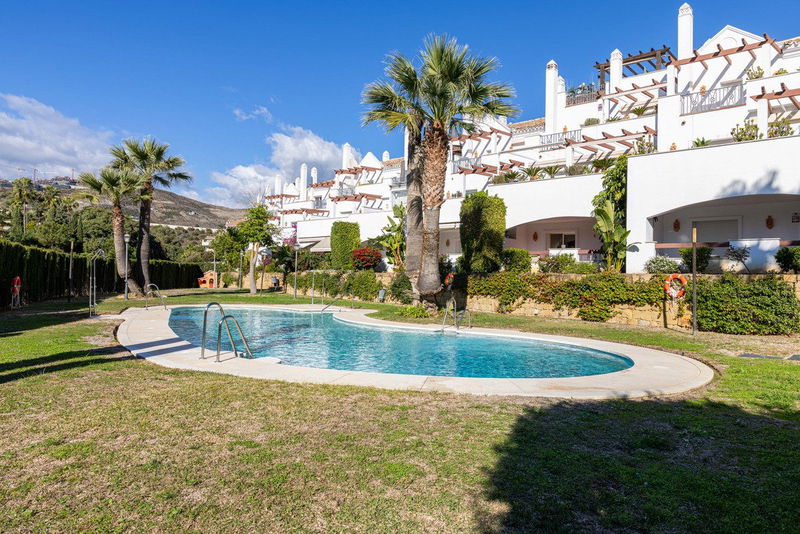 Middle Floor Apartment in Marbella, Costa del Sol – 2 beds – 579000 €