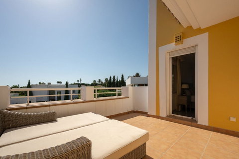 Townhouse in Estepona, Costa del Sol – 3 beds – 595000 € - photo 32 of 42