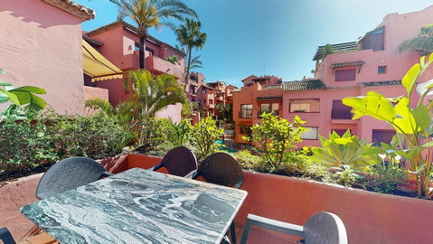 Middle Floor Apartment in Marbella, Costa del Sol – 3 beds – 590000 € - photo 5 of 25