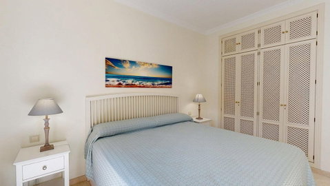 Middle Floor Apartment in Marbella, Costa del Sol – 3 beds – 590000 € - photo 16 of 25