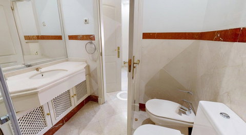 Middle Floor Apartment in Marbella, Costa del Sol – 3 beds – 590000 € - photo 19 of 25