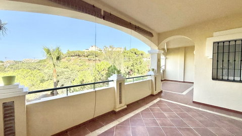 Ground Floor Apartment in Marbella, Costa del Sol – 2 beds – 549000 € - photo 5 of 16