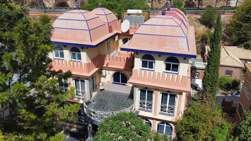 Detached Villa in Torremolinos, Costa del Sol – 5 beds – 1300000 €