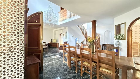 Detached Villa in Torremolinos, Costa del Sol – 5 beds – 1300000 € - photo 8 of 36