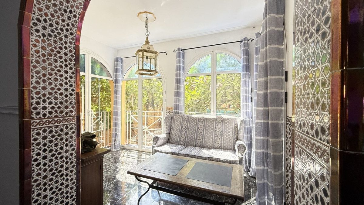 Detached Villa in Torremolinos, Costa del Sol – 5 beds – 1300000 € - photo 16 of 36