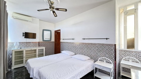 Detached Villa in Torremolinos, Costa del Sol – 5 beds – 1300000 € - photo 20 of 36