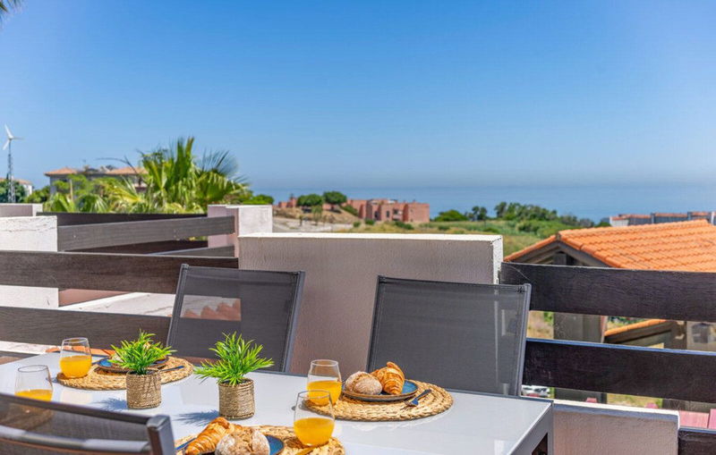 Middle Floor Apartment in Manilva, Costa del Sol – 2 beds – 329000 €