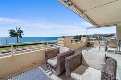 Middle Floor Apartment in Torremolinos, Costa del Sol – 3 beds – 550000 € - photo 2 of 23