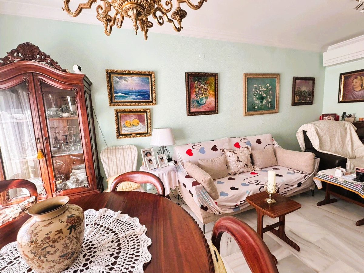 Middle Floor Apartment in Mijas, Costa del Sol – 3 beds – 340000 € - photo 4 of 27