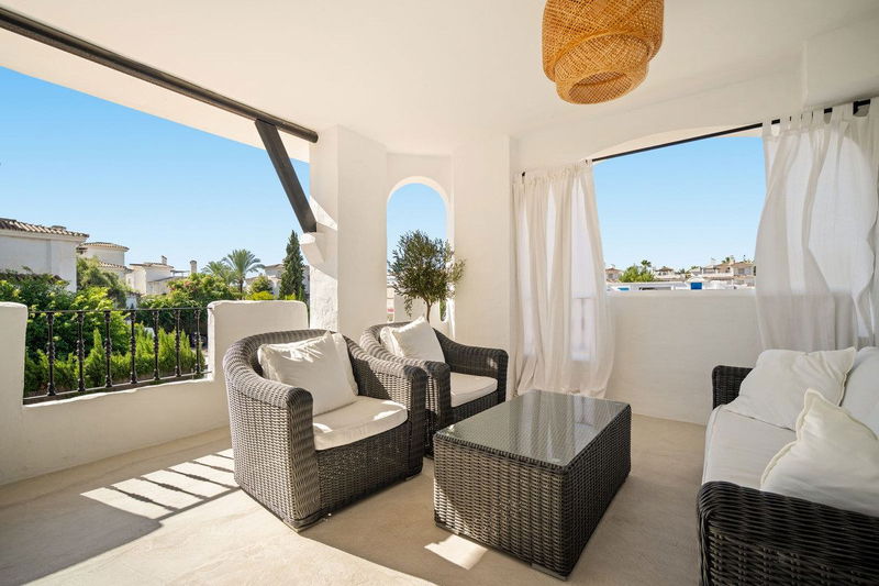 Middle Floor Apartment in Marbella, Costa del Sol – 3 beds – 649000 €