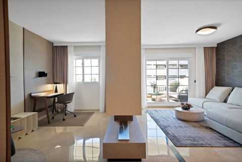 Middle Floor Apartment in Marbella, Costa del Sol – 2 beds – 1199000 € - photo 3 of 21