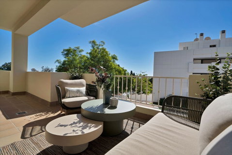 Middle Floor Apartment in Marbella, Costa del Sol – 2 beds – 1199000 € - photo 17 of 21