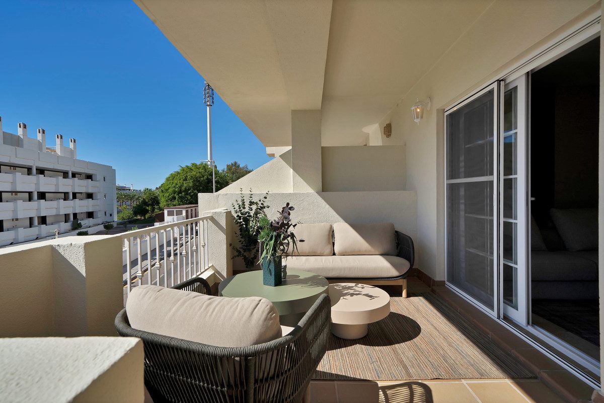 Middle Floor Apartment in Marbella, Costa del Sol – 2 beds – 1199000 € - photo 21 of 21