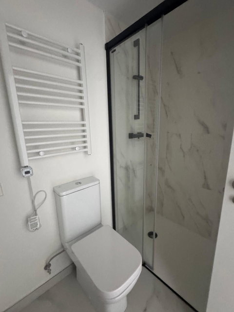 Middle Floor Apartment in Estepona, Costa del Sol – 2 beds – 595000 € - photo 19 of 20
