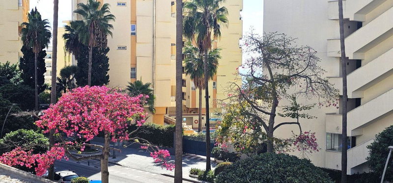 Middle Floor Apartment in Marbella, Costa del Sol – 2 beds – 595000 €