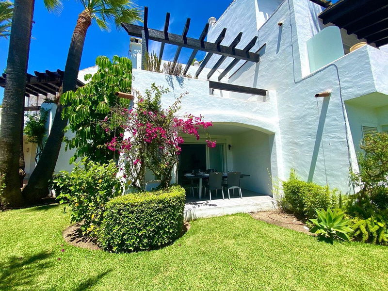 Townhouse in Estepona, Costa del Sol – 3 beds – 890000 €