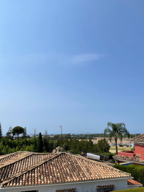 Detached Villa in Marbella, Costa del Sol – 4 beds – 1650000 € - photo 11 of 22
