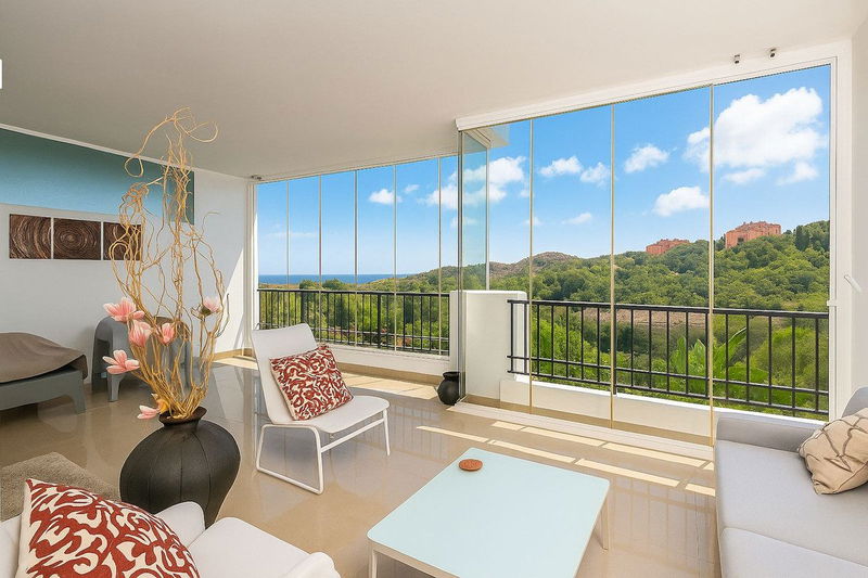 Middle Floor Apartment in Marbella, Costa del Sol – 2 beds – 385000 €