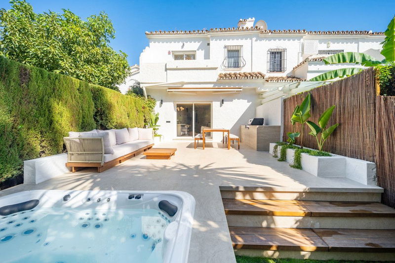 Townhouse in Marbella, Costa del Sol – 2 beds – 795000 €