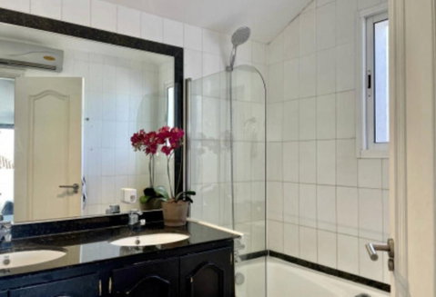 Penthouse in Marbella, Costa del Sol – 2 beds – 650000 € - photo 9 of 32