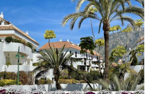 Penthouse in Marbella, Costa del Sol – 2 beds – 650000 € - photo 13 of 32