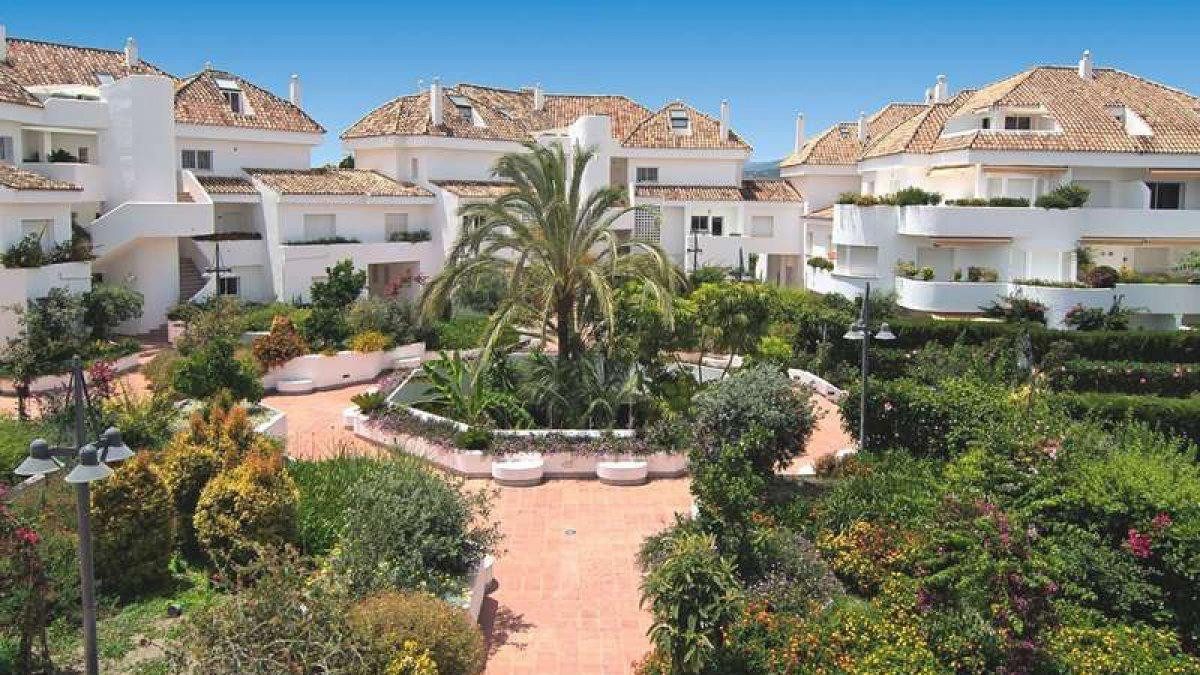 Penthouse in Marbella, Costa del Sol – 2 beds – 650000 € - photo 25 of 32