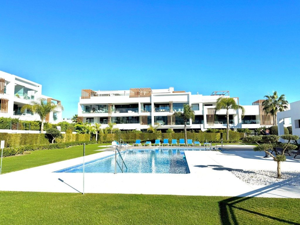 Ground Floor Apartment in Estepona, Costa del Sol – 2 beds – 550000 € - photo 15 of 15