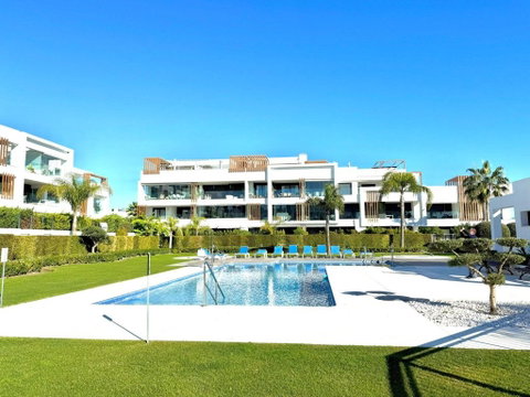 Ground Floor Apartment in Estepona, Costa del Sol – 2 beds – 550000 € - photo 15 of 15