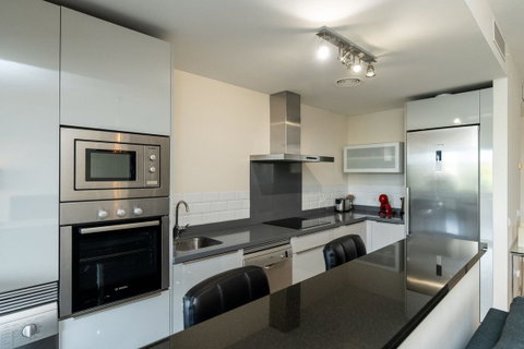 Middle Floor Apartment in Málaga, Costa del Sol – 2 beds – 465000 € - photo 10 of 33