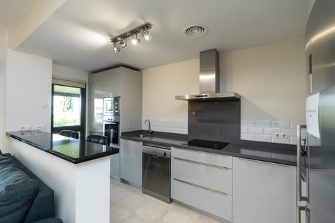 Middle Floor Apartment in Málaga, Costa del Sol – 2 beds – 465000 € - photo 11 of 33