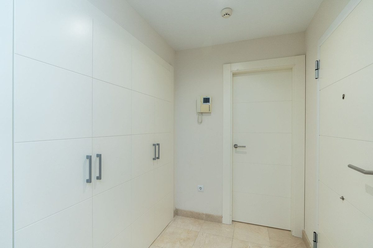 Middle Floor Apartment in Málaga, Costa del Sol – 2 beds – 465000 € - photo 12 of 33