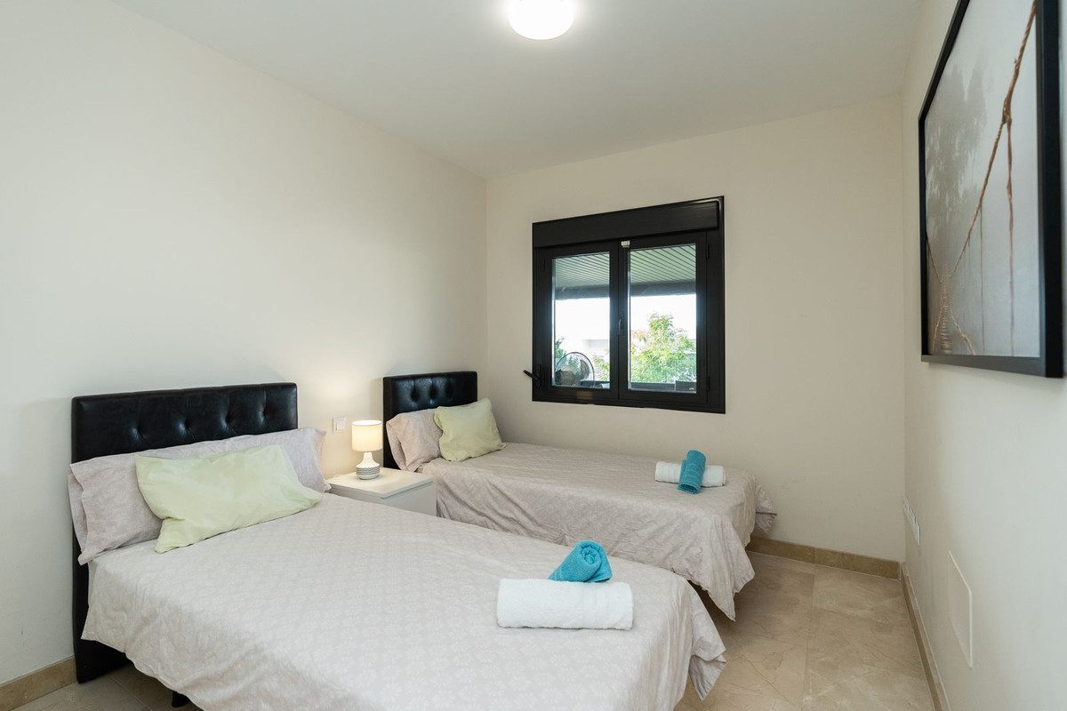Middle Floor Apartment in Málaga, Costa del Sol – 2 beds – 465000 € - photo 14 of 33