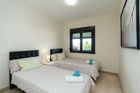 Middle Floor Apartment in Málaga, Costa del Sol – 2 beds – 465000 € - photo 14 of 33